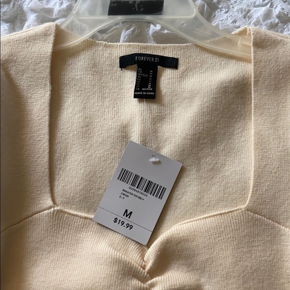 Top - Picture 2 of 8